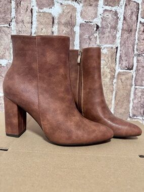 womens • CN 40 (8) • boot